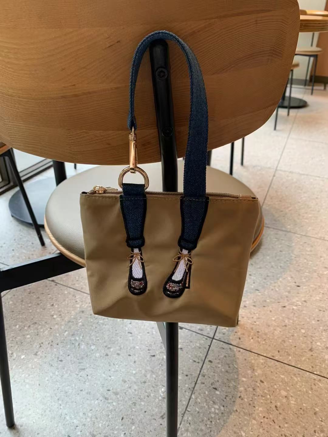 패션 자수 제로 월렛 방수 나일론 패브릭 가방 여성용  - Phone Accessories Hanging 리뷰 및 가격