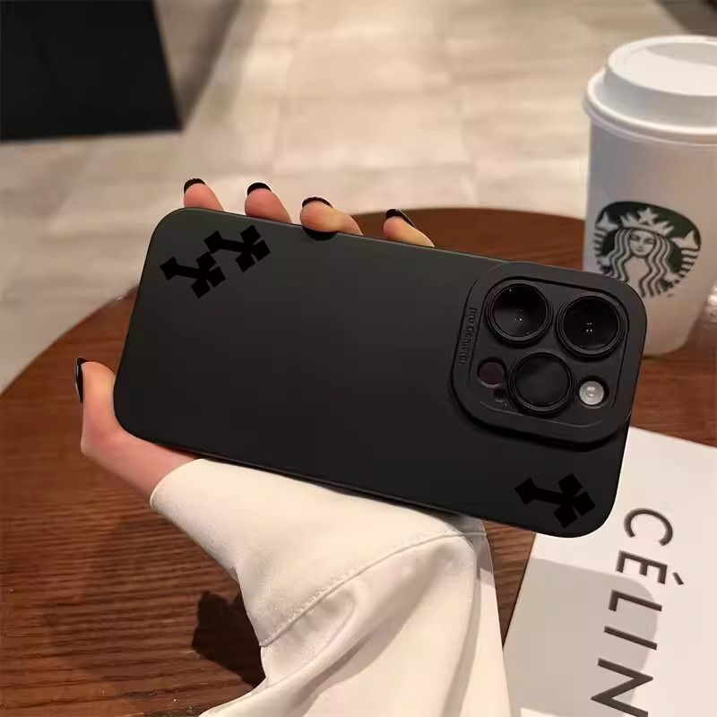 가을 분위기 크로스 패턴 아이폰 케이스 (아이폰 17  - Phone Accessories Kiosk 리뷰 및 가격