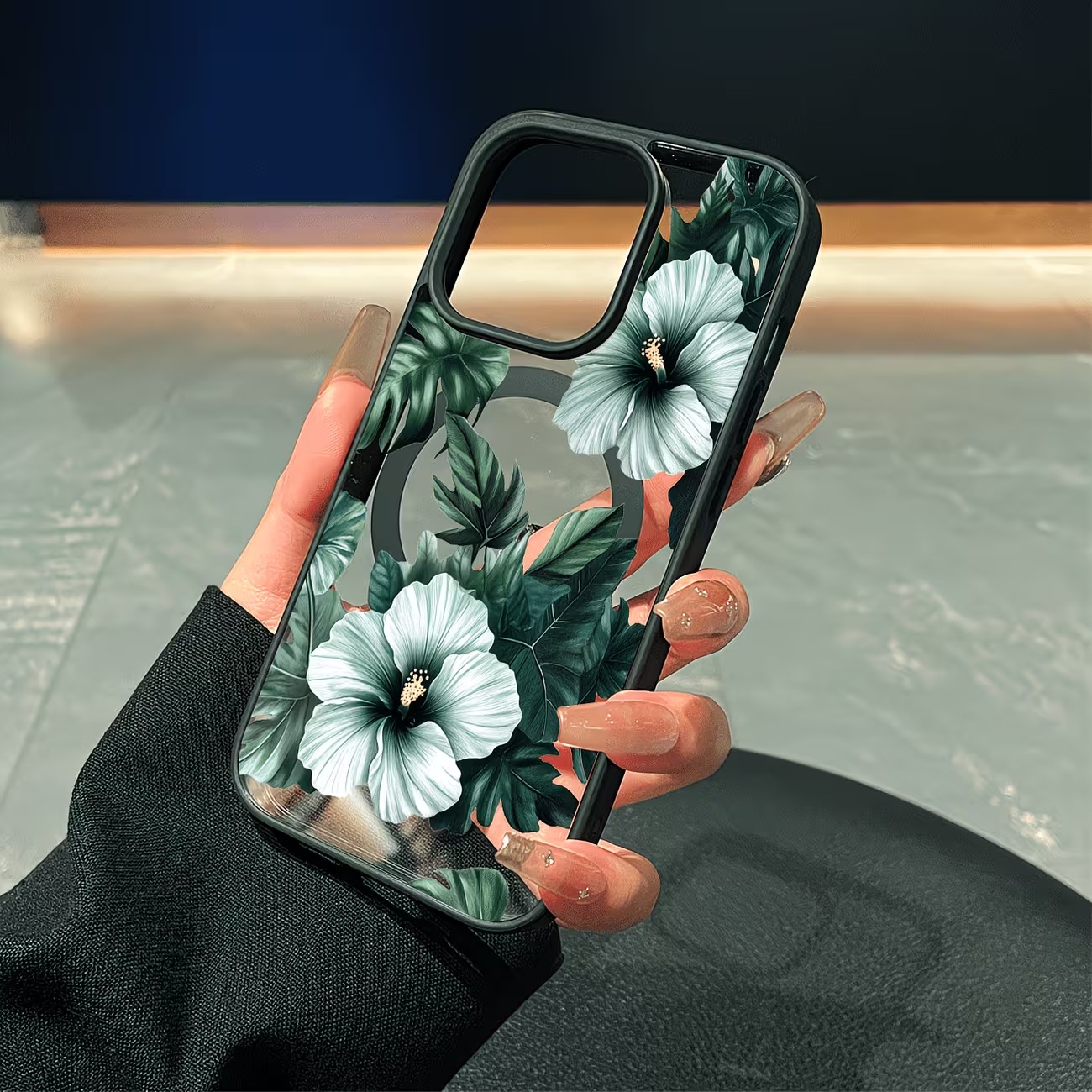 그린 플로럴 프린트 폰 케이스 (아이폰 17, 16,  - Phone Accessories Kiosk 리뷰 및 가격